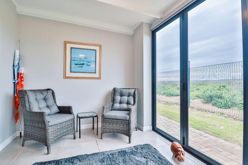 1 Bedroom Property for Sale in Stilbaai Wes Western Cape